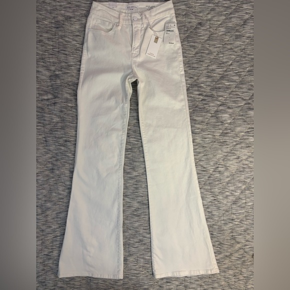 Good American Good Legs Mid-Rise Flare Jeans in White001 Size 2/26 NWT - - Picture 4 of 10